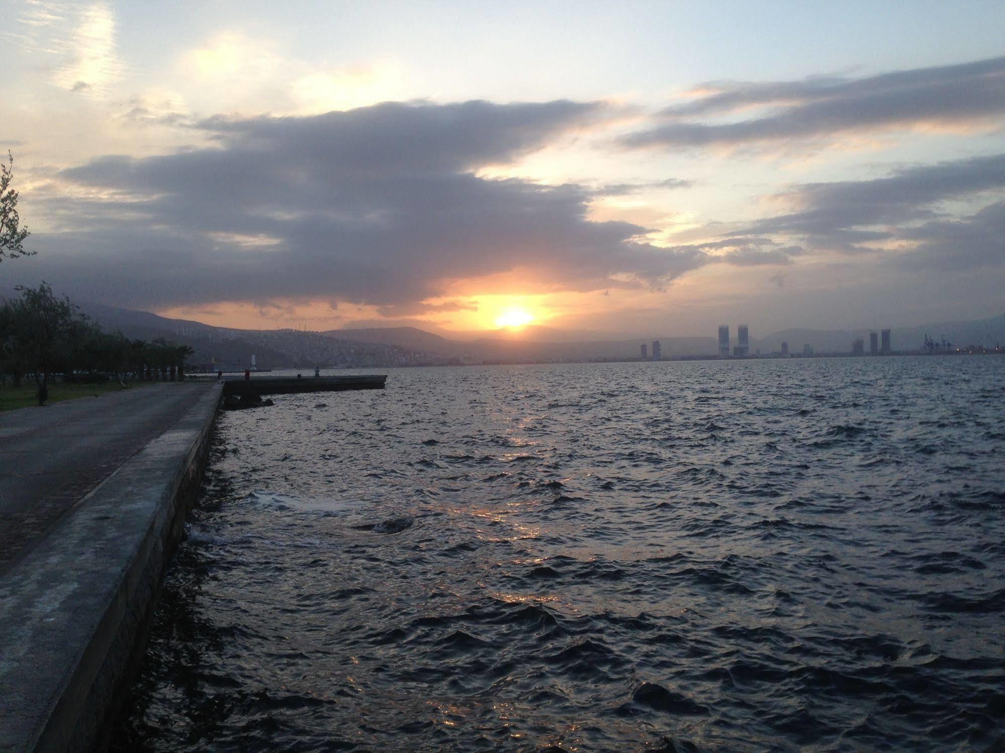 Guzel Izmir Hotel Kültér fotó